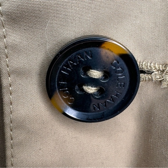 Cole Haan Men's Khaki Button Front Water Resistant Rain Coat Size Medium - Picture 6 of 14